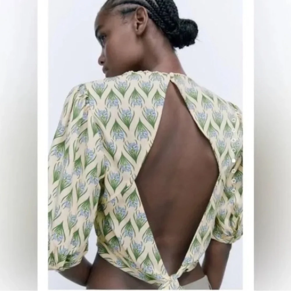 Zara Sophia Puff Sleeve Crop Open Back Blouse Large NWT